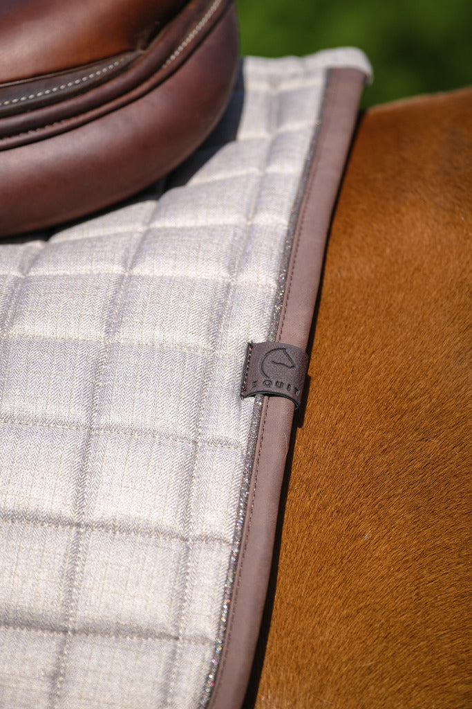 Tapis de selle EQUITHÈME - CHIC