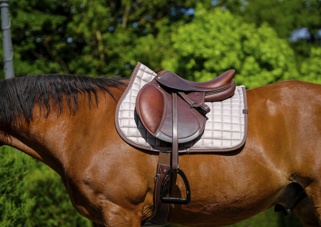 Tapis de selle EQUITHÈME - CHIC