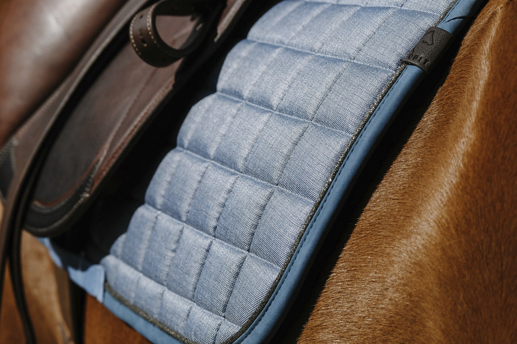 Tapis de selle EQUITHÈME - CHIC