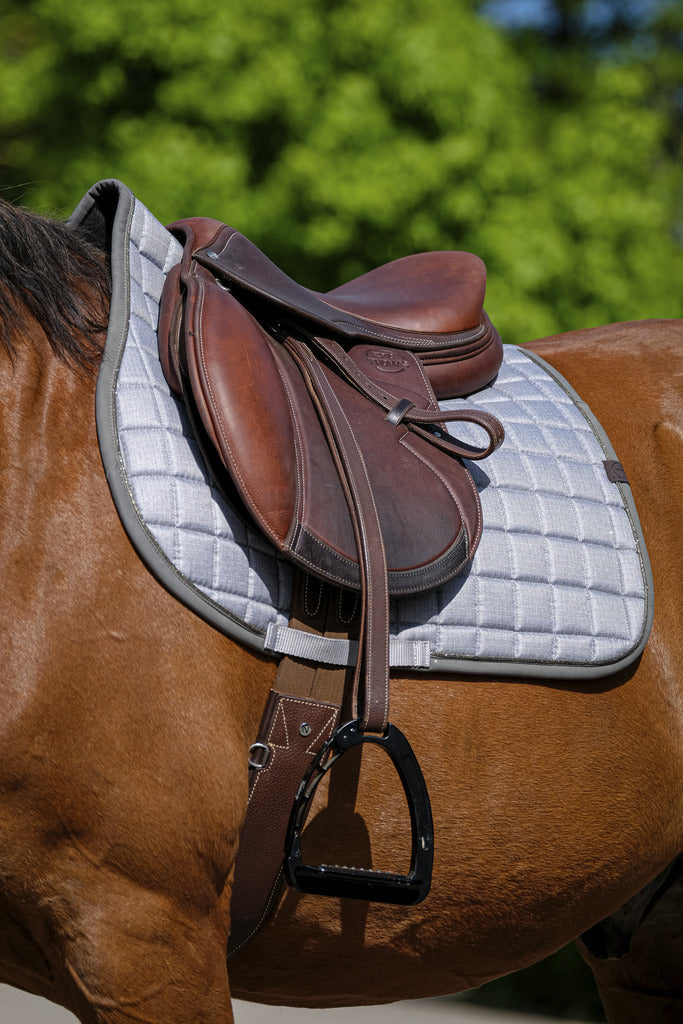 Tapis de selle EQUITHÈME - CHIC